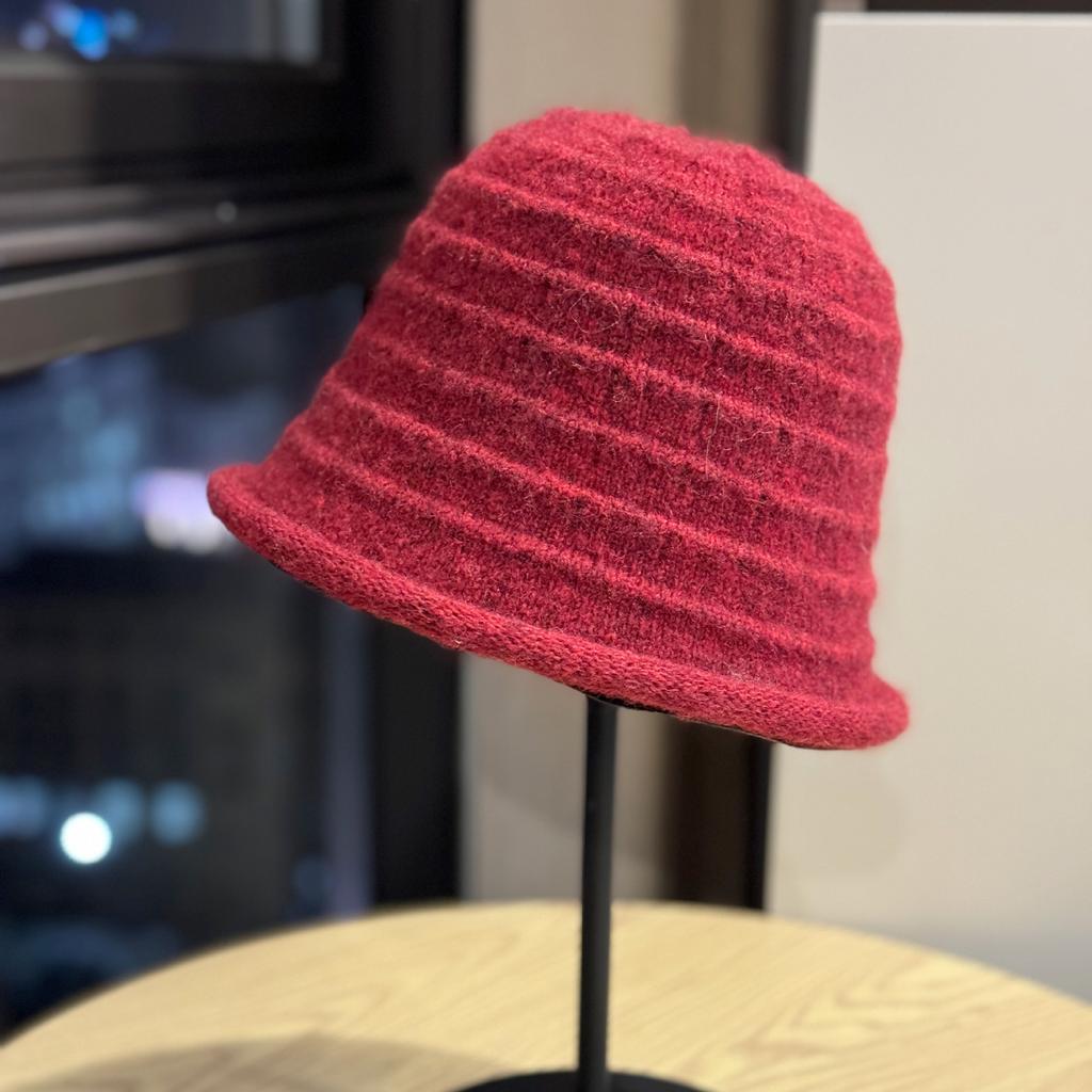 New Style Fisherman Hat Women's Curled Top Hat Autumn and Winter Warm Knitted Cashmere Hat Temperament Face Small Basin Hat