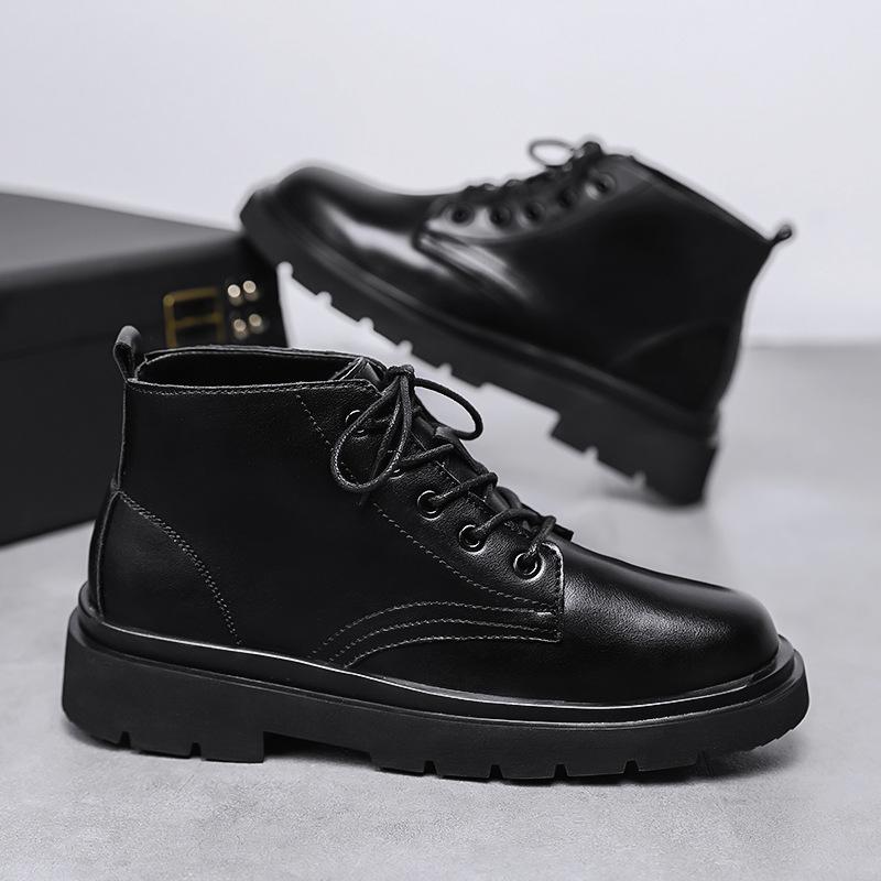 Four Seasons New Fashion Youth High-top Outdoor Leather Boots Men's Lace-Up Locomotive Tooling Shoes One Piece