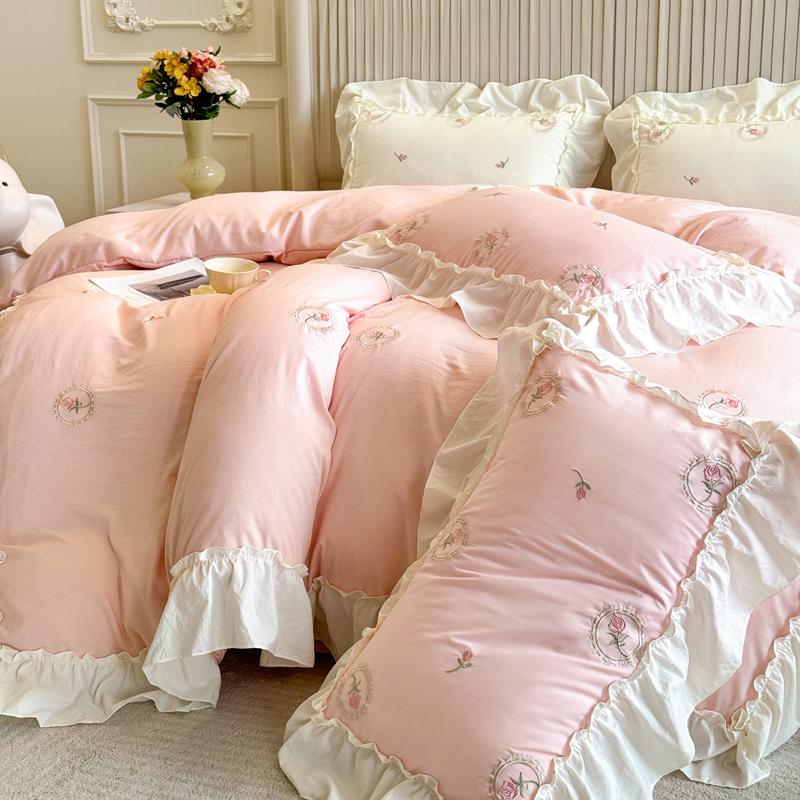 4PCS Elegant Rose Embroidery Girl Bedding Set Lace Duvet Cover Set(1*Duvet Cover + 1*Bed Sheet Or Fitted Sheet + 2*Pillowcase)