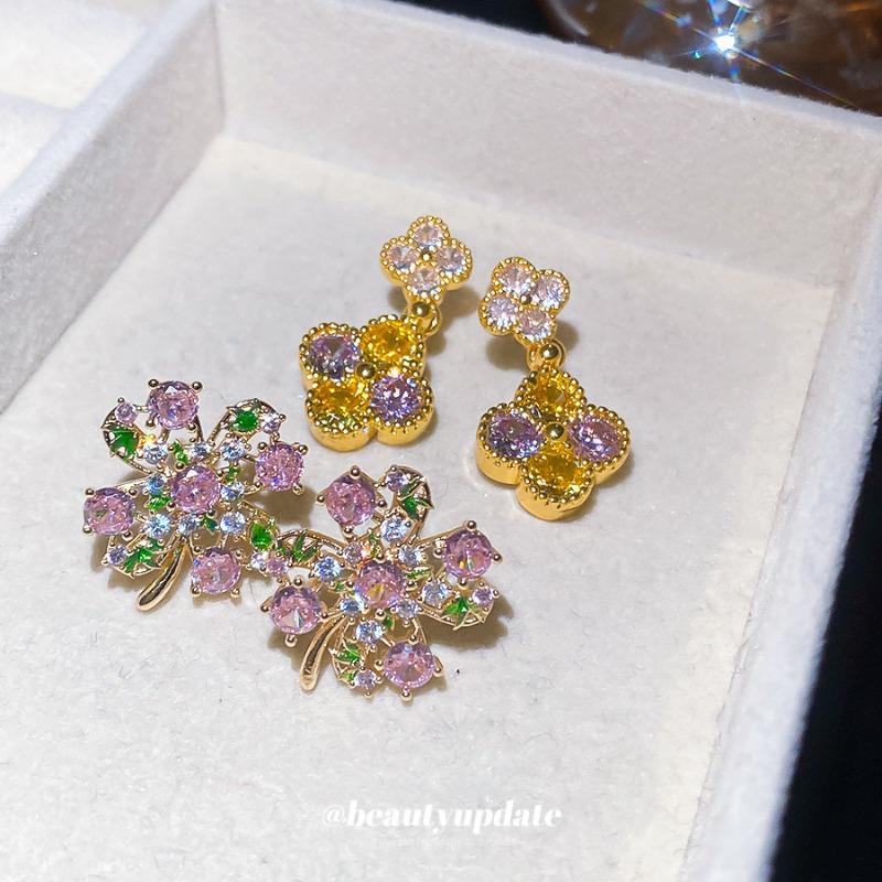 Whispering Between Flowers~ Silver Needle Zircon Flower Stud Earrings New Sweet Wind Earrings Light Luxury High-end Earrings Women
