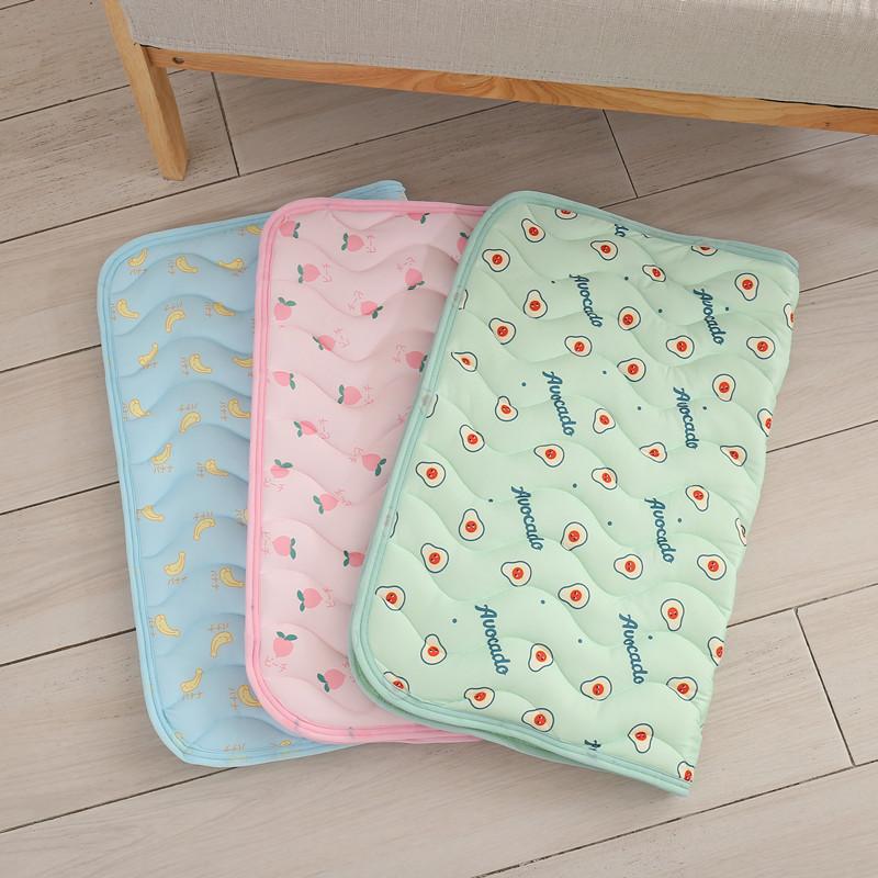 Summer Dog Cooling Mat Breathable Pet Dog Bed Blanket Ice Silk Pad Sofa Kennel for Small Medium Dogs Cats Dog Car Seat Cushion