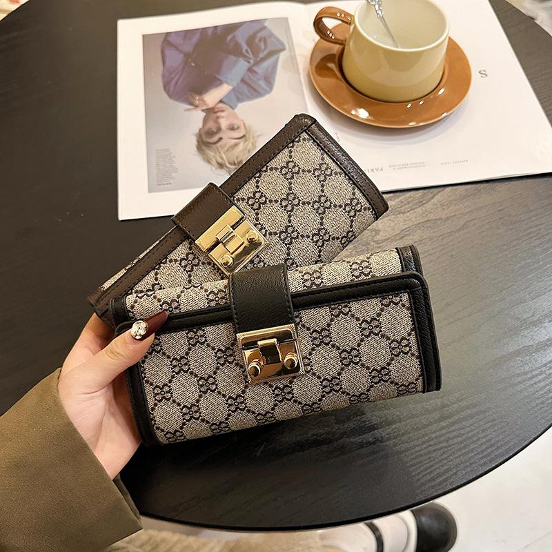 Classic Cross-border Ladies Long Wallet with Multi-card Slots and Versatile Clutch Design, Now 30% Off!