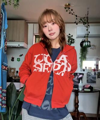 Tops – Hoodies & Sweatshirts