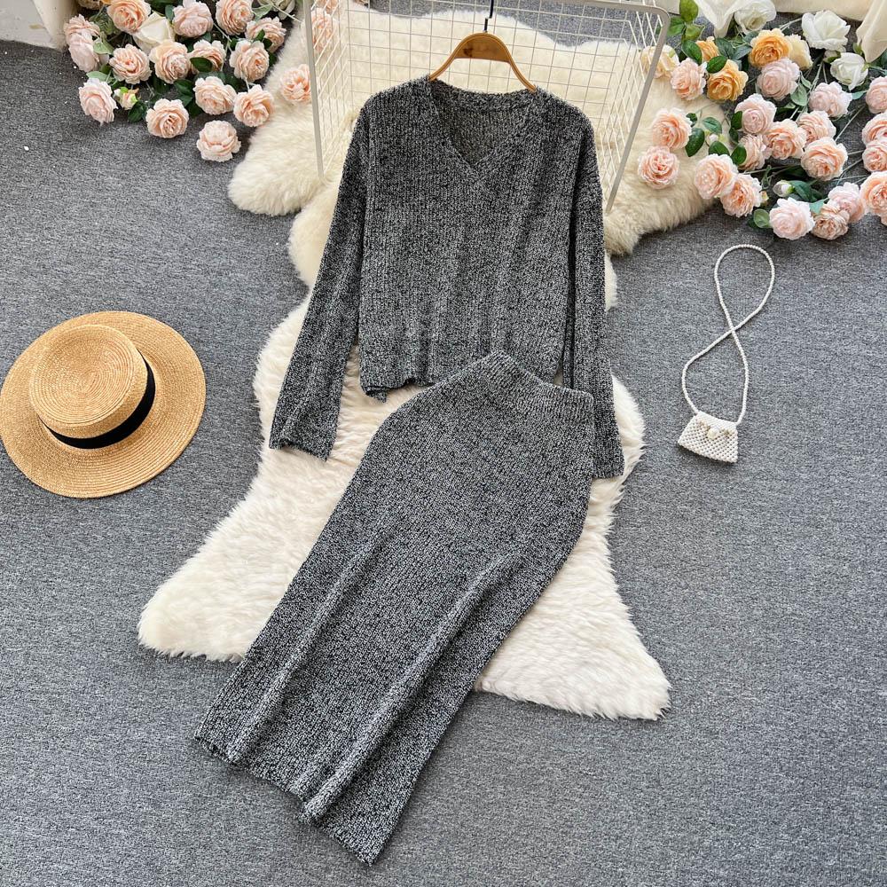 Autumn And Winter Loose V-Neck Knitted Sweater Vintage Pullover Sweater + Mid-Length Half-Body Skirt Two-Piece Set