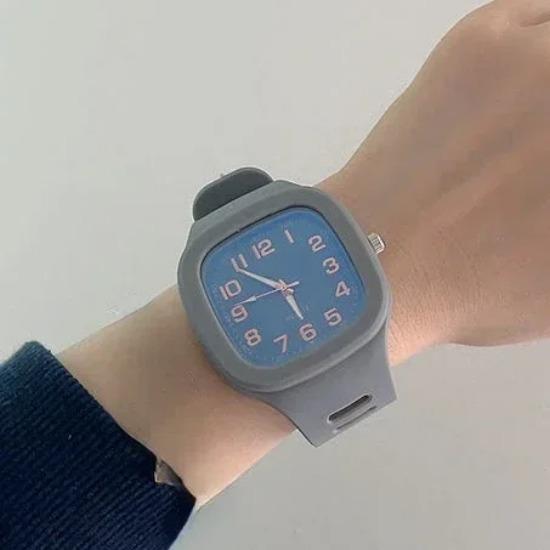 Square Quartz Watches for Men and Women Ins Style Simple Waterproof Sports Watch Leisure Fashion Student Couple Watch
