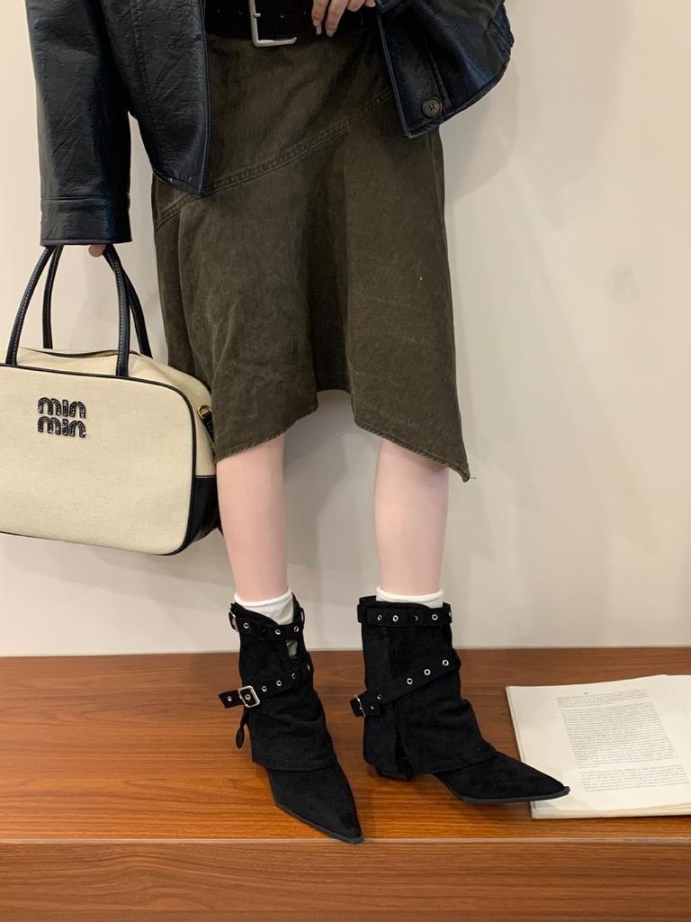 Retro Thick Heel Medium Boots Women's 2025 New Autumn Versatile Pointed Western Cowboy Boots Belt Buckle Trouser Boots