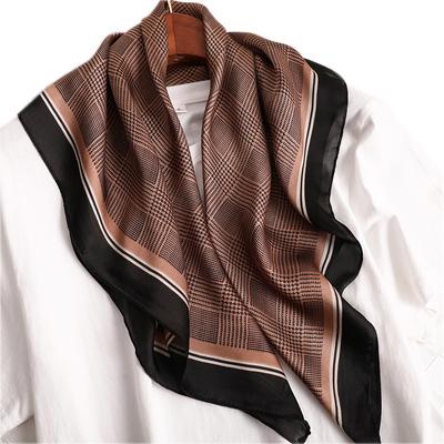 Europe And America Small Scarf Fashion Print Sunscreen Headcloth Four Seasons Luxury Kerchief Popular 70X70CM Silk Scarves