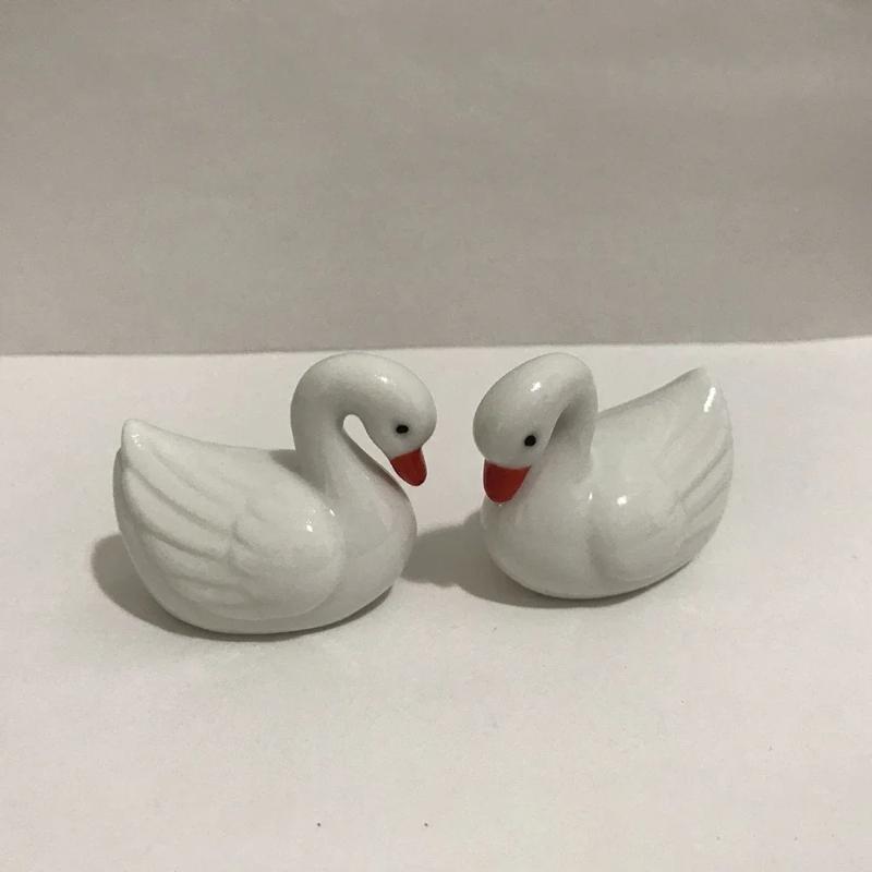 5pcs Cute Ceramic Swan Duck Chopsticks Rest Rack Stand Holder for Chopsticks Forks Spoons Holder Rack Kitchen Tableware Tools