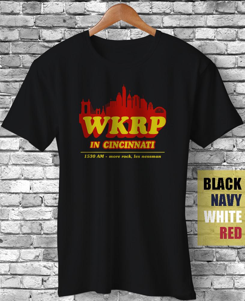 Смешная футболка на День Благодарения WKRP Turkey Drop In Cincinnati Les Nessman 1530 Унисекс L