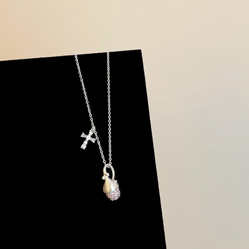 Design Sense Cross Pink Diamond Pine Cones Pendant Necklace Women'S Light Luxury Retro Elegant Fashion Versatile Neck Chain Sweater Chain