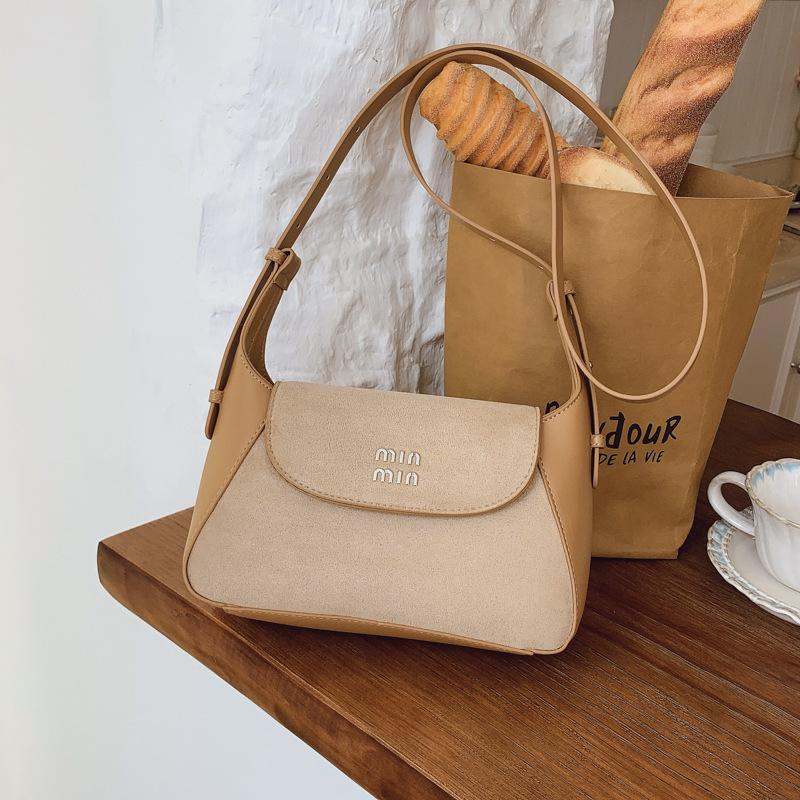

This year, the popular portable small bag women s 2025 autumn new texture niche commuting fashion shoulder messenger bag хаки