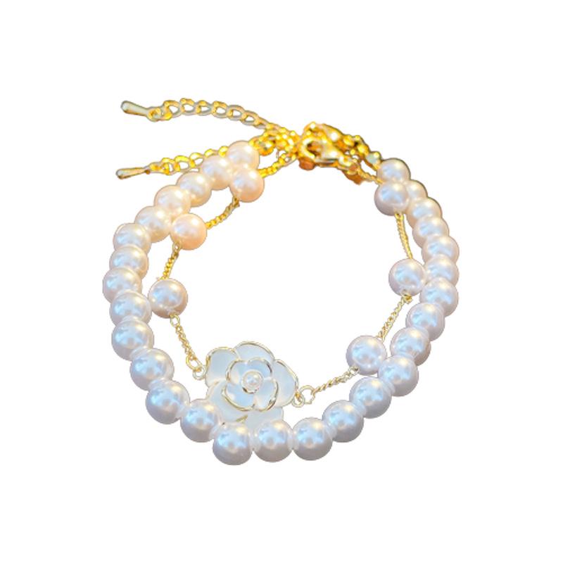 Sweet Drip 2-Piece Camellia Pearl Bracelet, Real Gold Plated, Adjustable and Elegant Women's Jewelry.