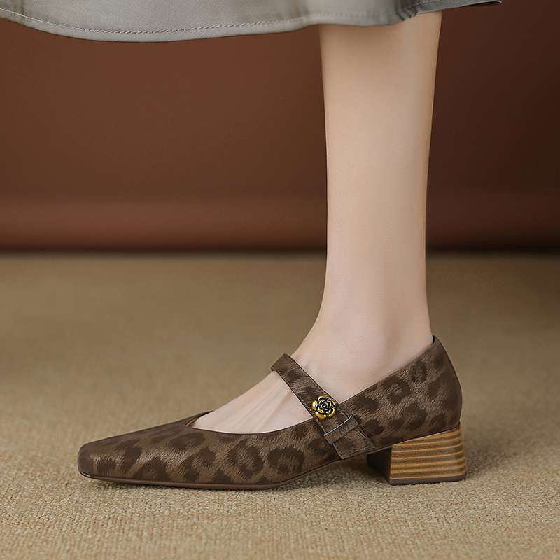 Krazing Pot Sheep Skin Summer Spring Autumn Med Heels Buckle Straps Women Leopard Patterns Square Toe Shallow Pumps