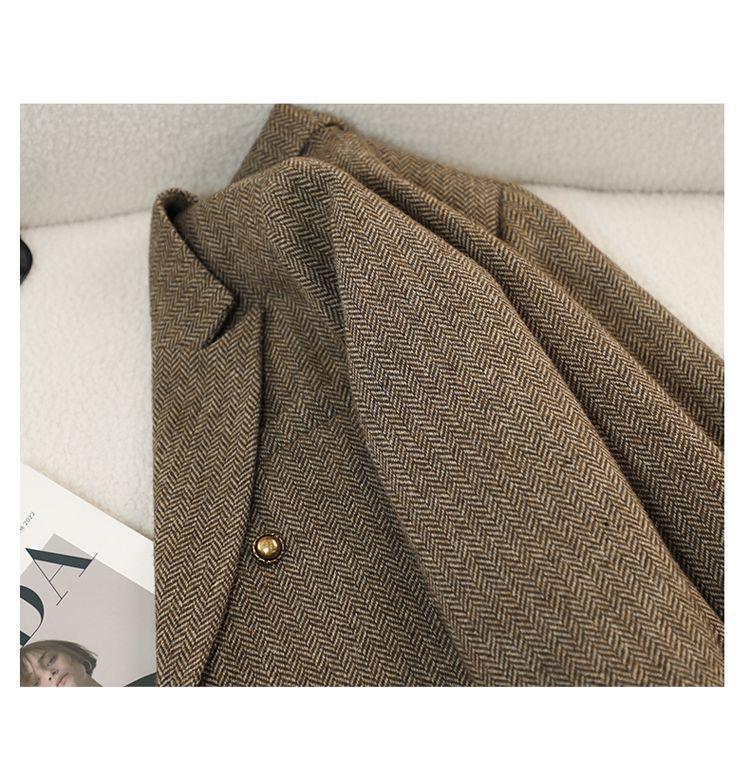 Chic Women's Suit Jacket: Autumn/Winter Versatile Style - Cool, Trendy, and Regular Fit.