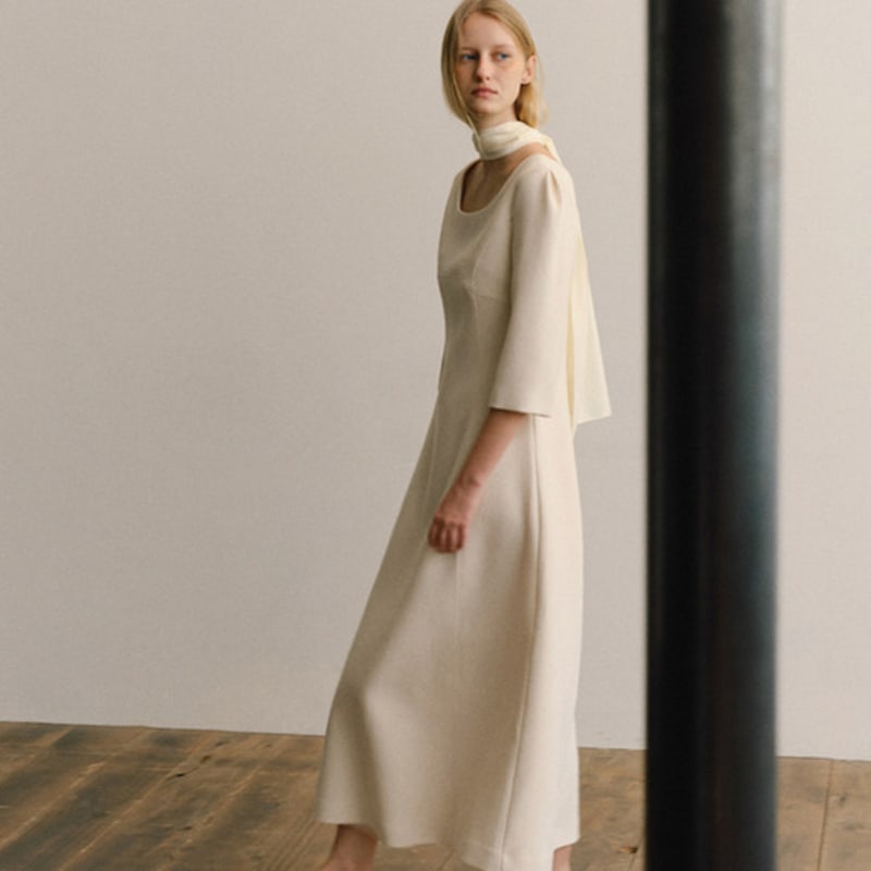 Ovbeige [1th REORDER] MARGOT SILK100 SCARF_CREAM