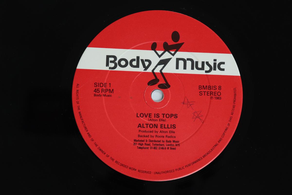 

12-дюймовая пластинка ALTON ELLIS Love Is Tops Версия Tops BMBIS8 BODY MUSIC 1983 US Регги Ска Даб Б/у