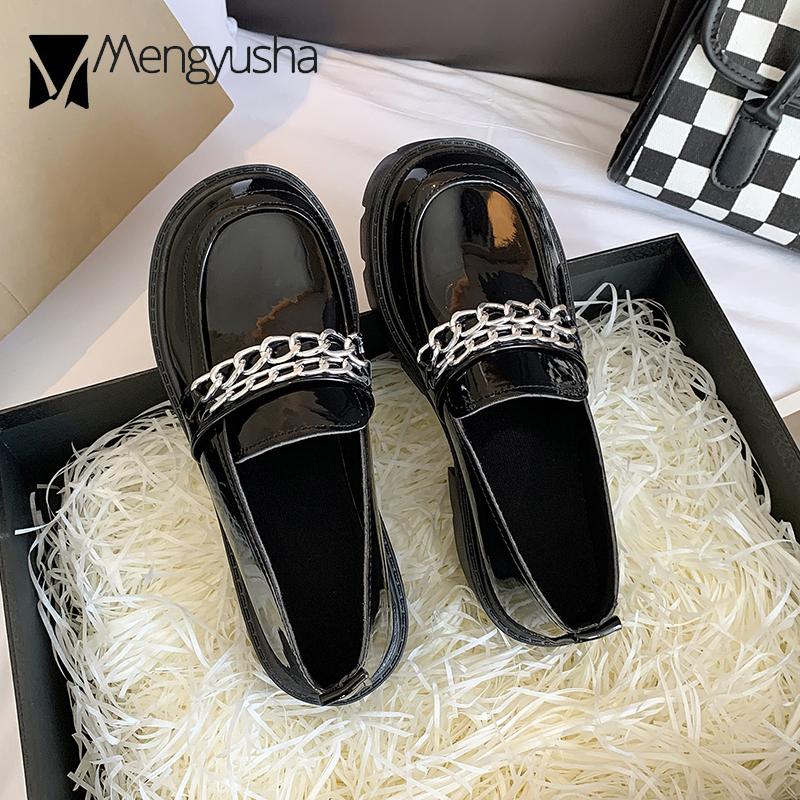 Модные туфли на платформе из лакированной и матовой кожи — фото 6