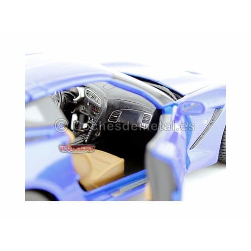 MaistoMaisto 2014 Chevrolet Corvette Stingray Z51 Blue 1/18 by 31677 31677BL