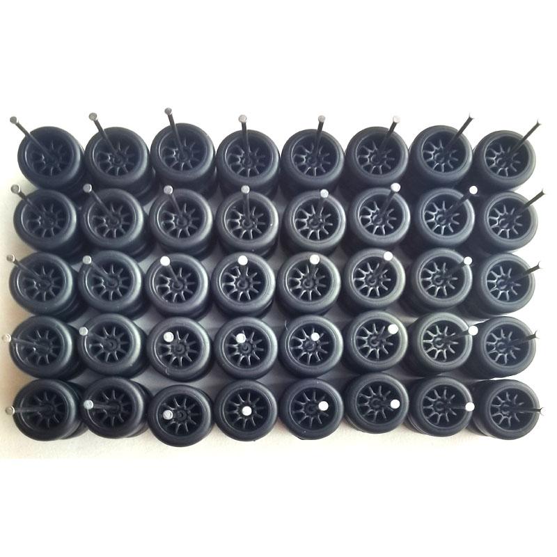 80 PZ(per 20 auto) Ruote in Lega per Auto 1/64 con Pneumatici per Hot Wheel/Matchbox/Domeka 1:Modellino Auto in Lega 64