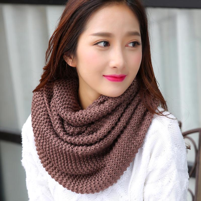 Women's Knitted Wool Snood: Winter Warm Solid Color Neck Warmer & Protector for Students and Couples