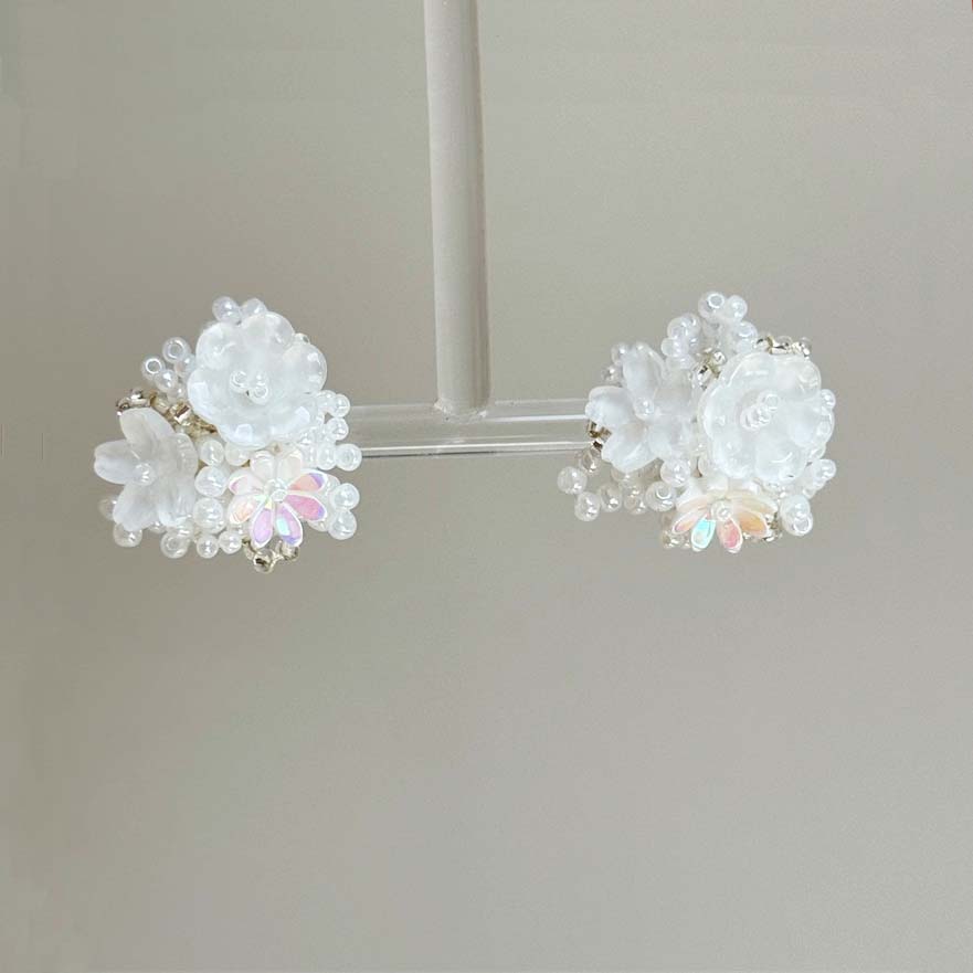 New Exquisite Colorful Flower Round Stud Earrings for Women Romantic Beads Flower Earrings Sweet Fashion Ear Jewelry Accessories