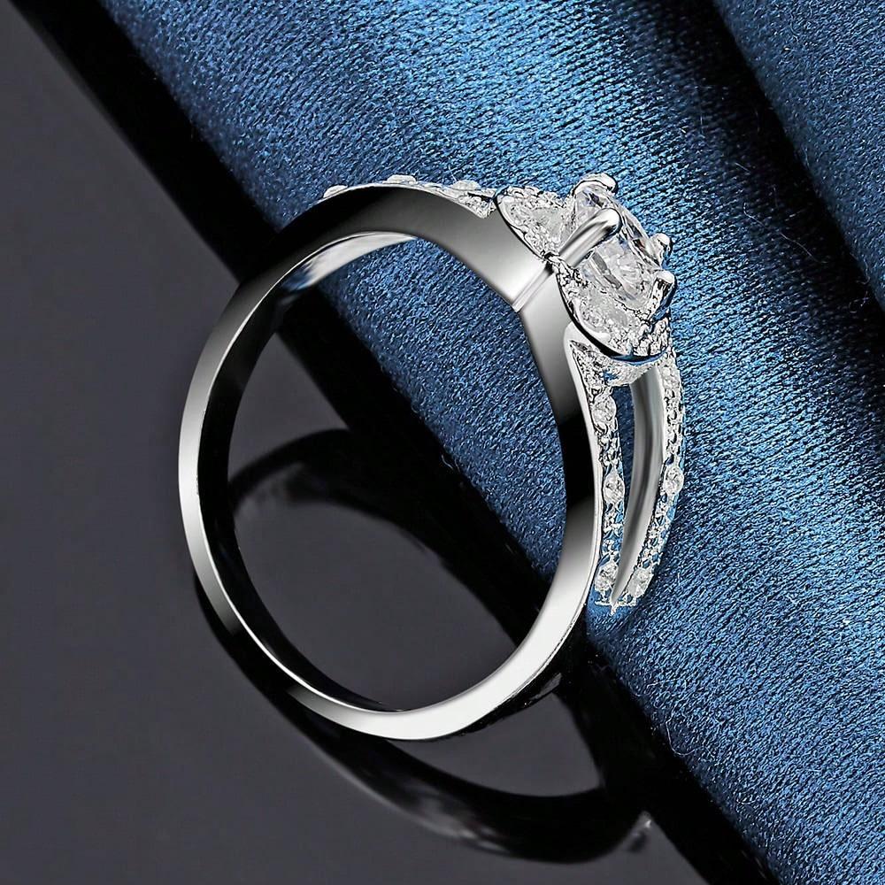 1Pc 925 Sterling Silver Plated Heart Zirconia Ring for Women Engagement Ring, Hypoallergenic, for Daily & Wedding Occasions