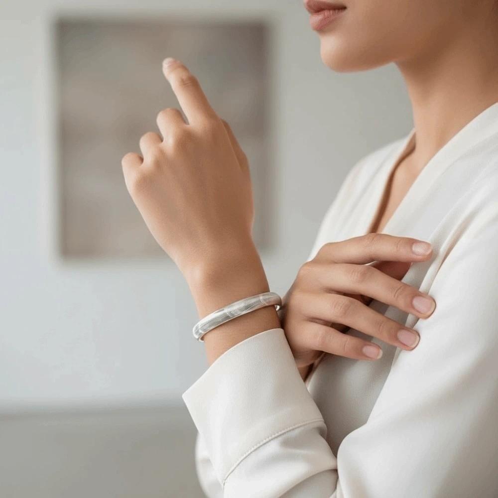Zinc Zinc Alloy Cat's Eye Bracelet Waterproof Golden Wristband Versatile Opening Brushed Bangle  Friends