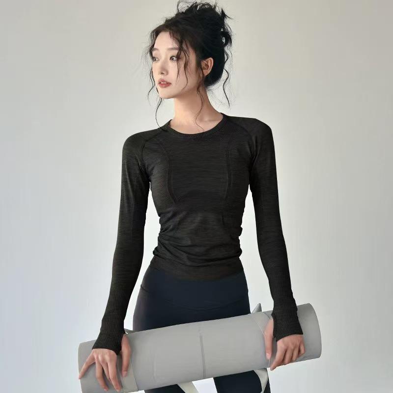 Women's Slim Fit Long Sleeve Quick Dry Round Neck Sportswear Top for Autumn/Winter Yoga & Running. Breathable Fitness Clothing.