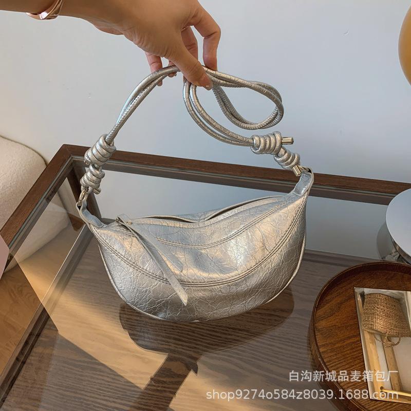 

Temperament versatile soft surface small bag women 2025 new trendy fashion shoulder armpit bag Internet celebrity explosion messenger bag серебряный