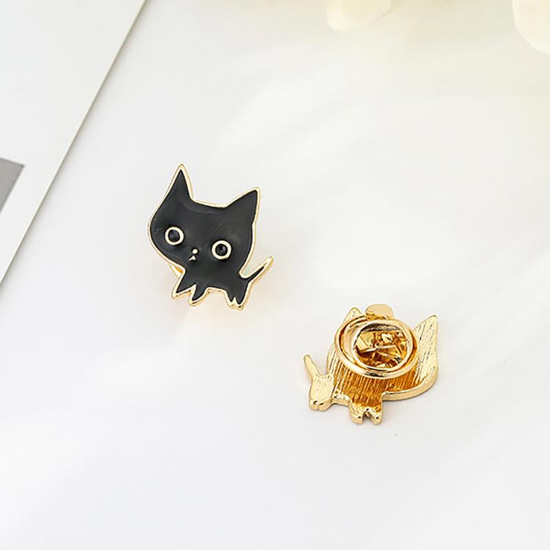 Cute Animal Cats Brooch Cartoon Black And White Cat Enamel Pins Custom Denim Backpack Lapel Pin Jewelry Gifts For Couple Friends