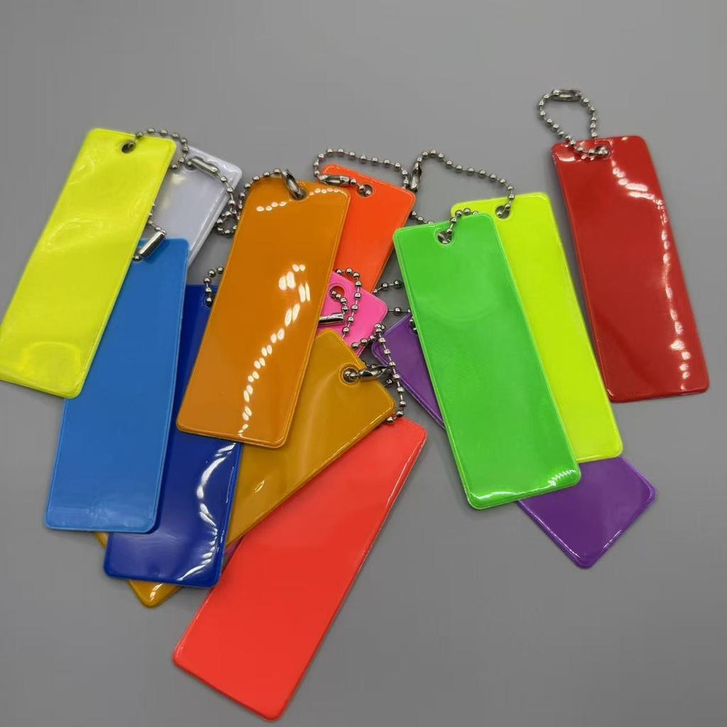 Reflective Star Chasing Keychain: 13 Color Streamer Pendant for Bicycles