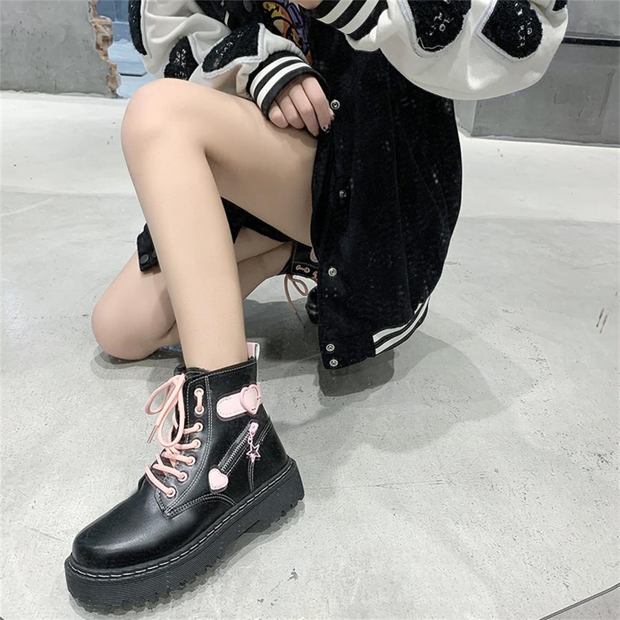Autumn and Winter Fashion New Comfortable Fleece Warm Cross with Round Toe Cute Leather Women's Square Heel Ankle Boots