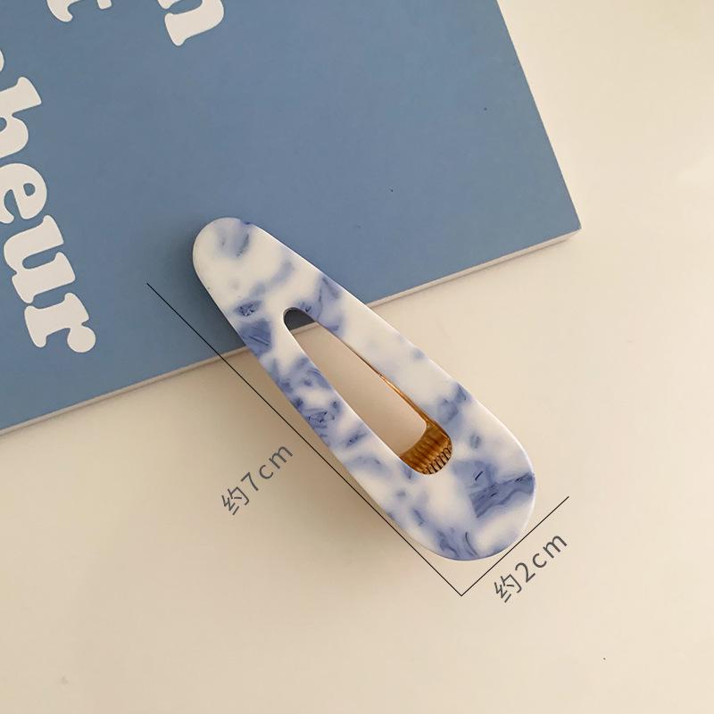 Retro Blue & White Porcelain Pattern Acetate Hair Claw