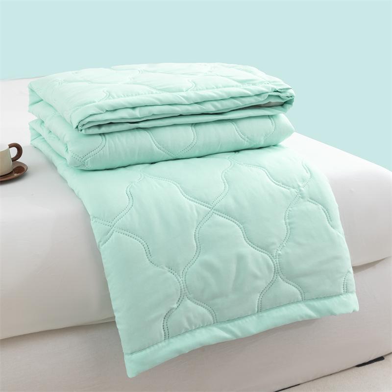 Cartoon Flower Printed Quilted Summer Quilt Lightweight Breathable Air Condition Quilts for Bed Soft Comfort Bedding for Adults