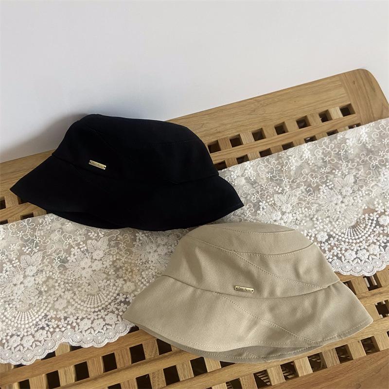 Outdoor Simple Bucket Hat Women Autumn and Winter Retro Face Small Bucket Hat Versatile Big Head Circumference Hat