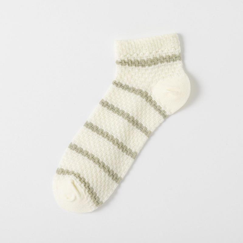 Female Summer Cotton Stripe Breathable Small Fresh Lace Bubble Mouth Boat Socks