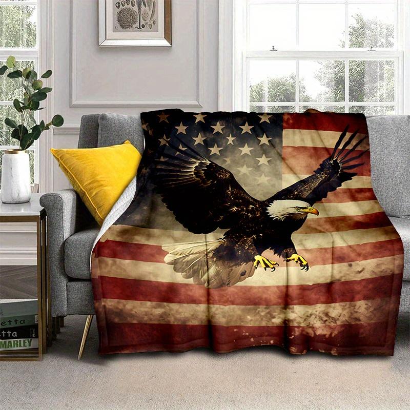 Eagle Print Fleece Blanket - Majestic Flannel Throw for Sofa/Bed, Soft , Adventure-Themed Gift for Outdoor Lovers & Travelers