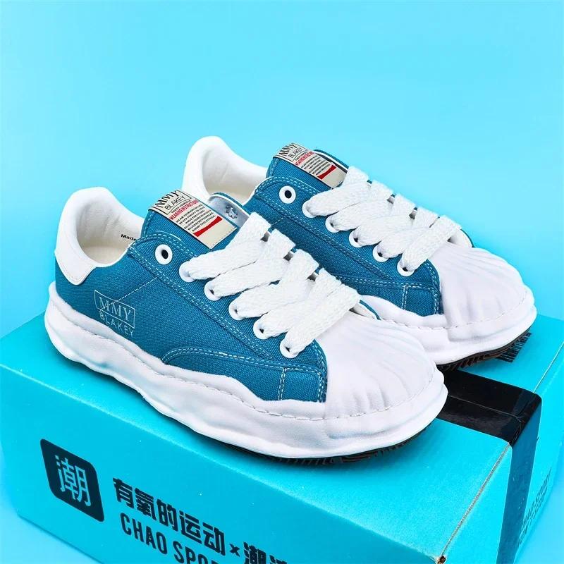 Leisure Sports Lace Up Real Leather Shoes and Canvas Shoes, Two Materials, Multiple Colors for Men and Women's Casual Shoes