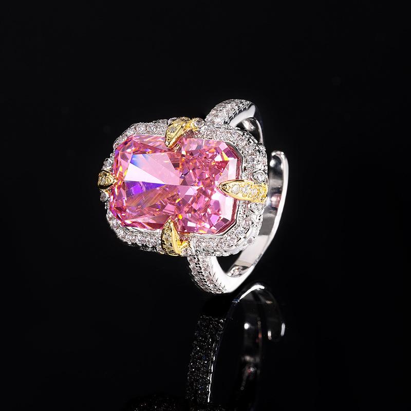 

Ювелирные изделия Бриллиант высокой углеродистости Огранка «Ледяной цветок» Медная инкрустация Ретро Легкая роскошь Костюм Женский Ведущий 10 * 14