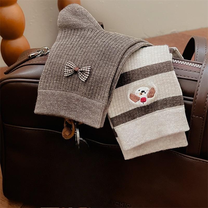 Autumn and Winter Socks, Cartoon-embroidered Pure Cotton Mid-calf Socks, Versatile School-style Women's Socks