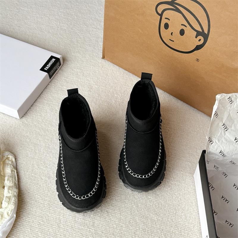 Thick-soled snow boots women's 2025 new winter short tube piled and thickened versatile warm inner heightening casual cotton shoes