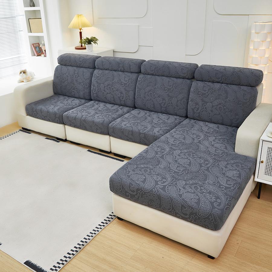 

High-Elasticity Polar Fleece Jacquard Sofa Cushion Cover - European Royal Palace Pattern Suitable For Various Occasions 2 PCS Plus S