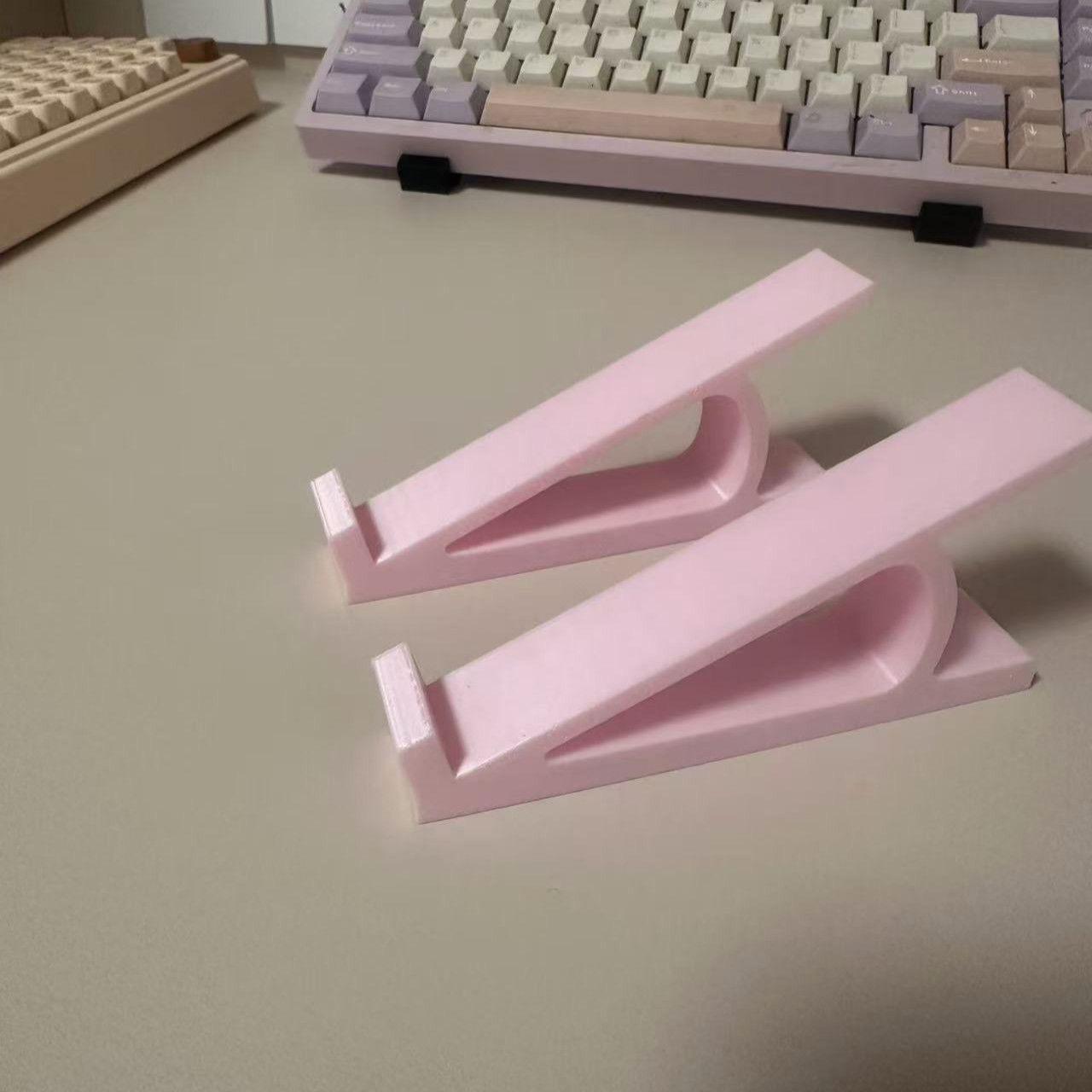 

Universal Keyboard Riser Tray: Adjustable Laptop Height and Tilt for Office, Internet Café, and Typing Support