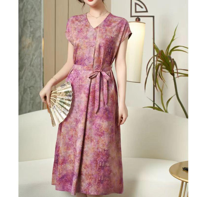 

New V-neck Tie-Up Slimming Dress: Pleated Knee-Length Fairy Skirt for Spring/Summer 2XL for 115-130 jin