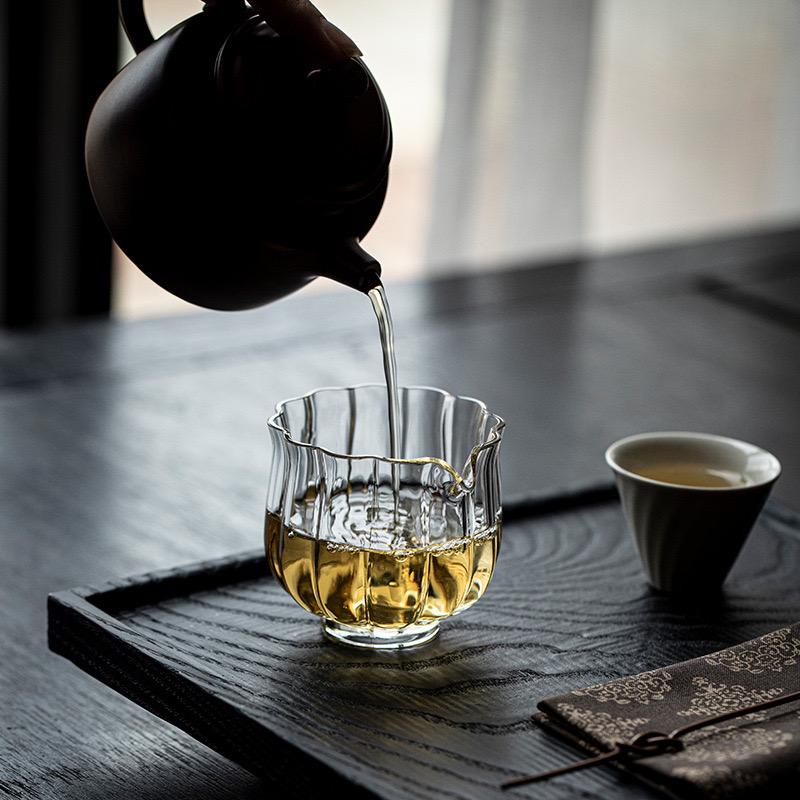 Small Transparent Heat-Resistant Glass Zen Lotus Gong Dao Bei Tea Cup Separator