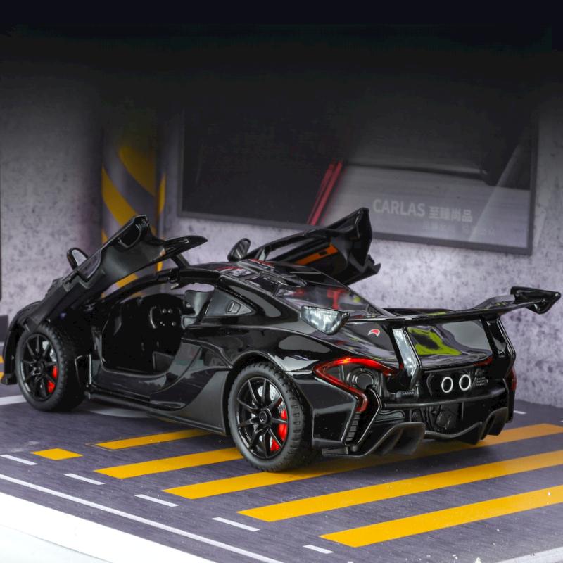 1/24 Simulation McLaren P1 Alloy Model Car Doors and Hood Can Be Opened Has Sound and Lighting Functions Rich In Details