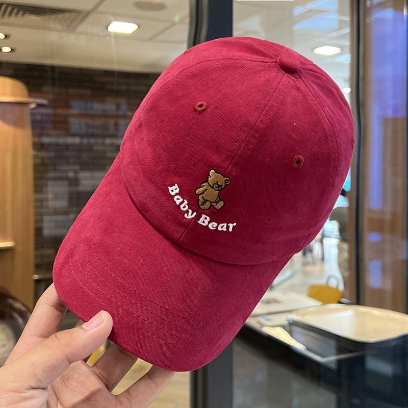 

Милая мультяшная бейсболка с вышивкой медведя женская летняя универсальная солнцезащитная кепка для большого обхвата головы, подчеркивающая лицо, маленькая кепка с козырьком Adult (55-58cm) adjustable красный