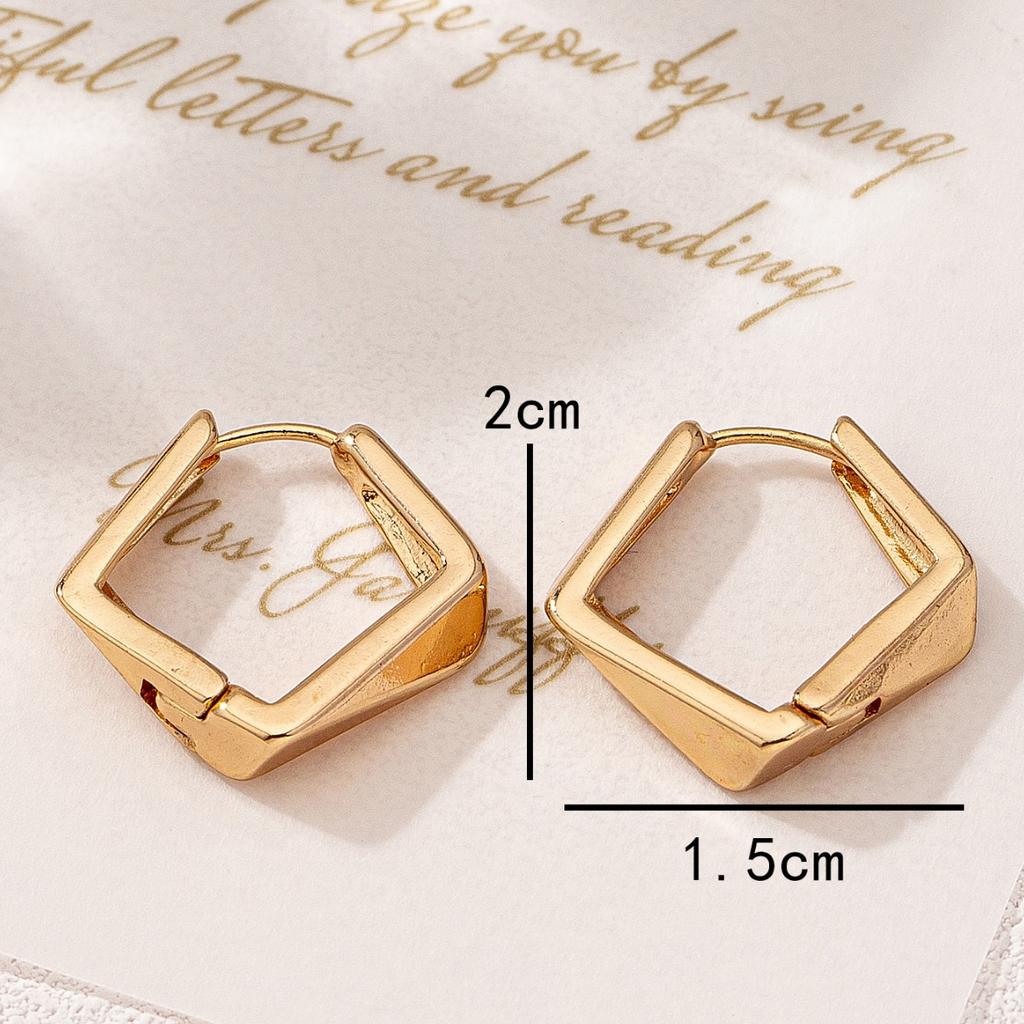 New cold and smooth geometric ear buckles, simple temperament trendy earrings