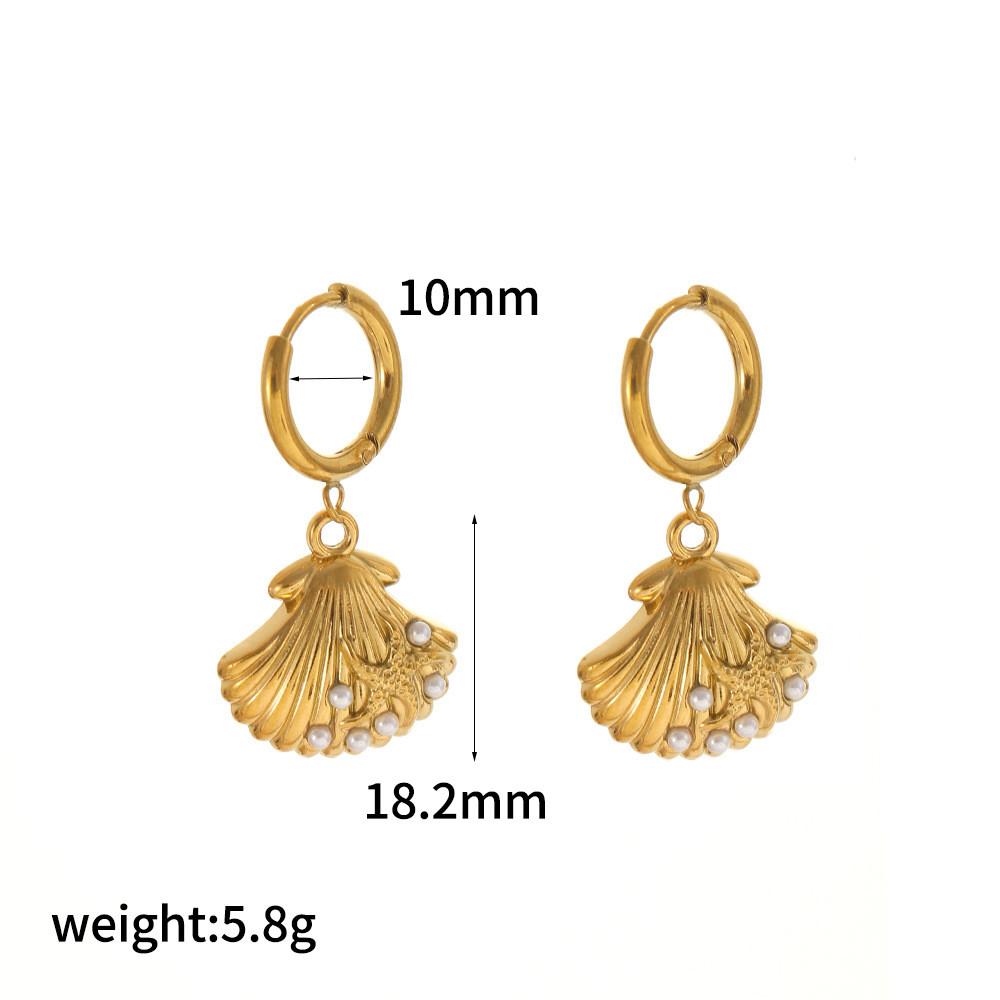 Brincos Série Oceano de Conchas e Cavalos-marinhos em Aço Inoxidável com Banhos de Ouro para Mulheres