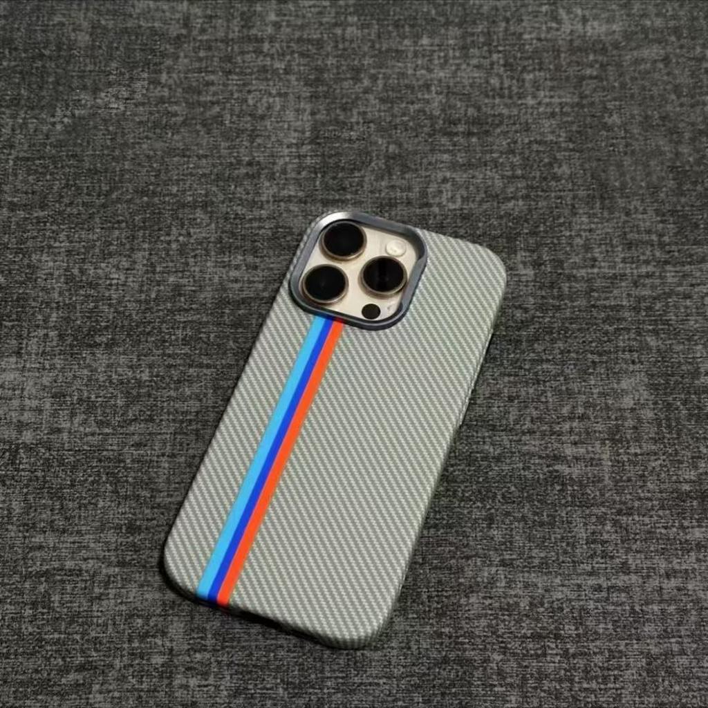 Applicable iPhone18 Kevlar Magnetic Mobile Phone Case Apple 17promax Metal Lens Luminous PC Case